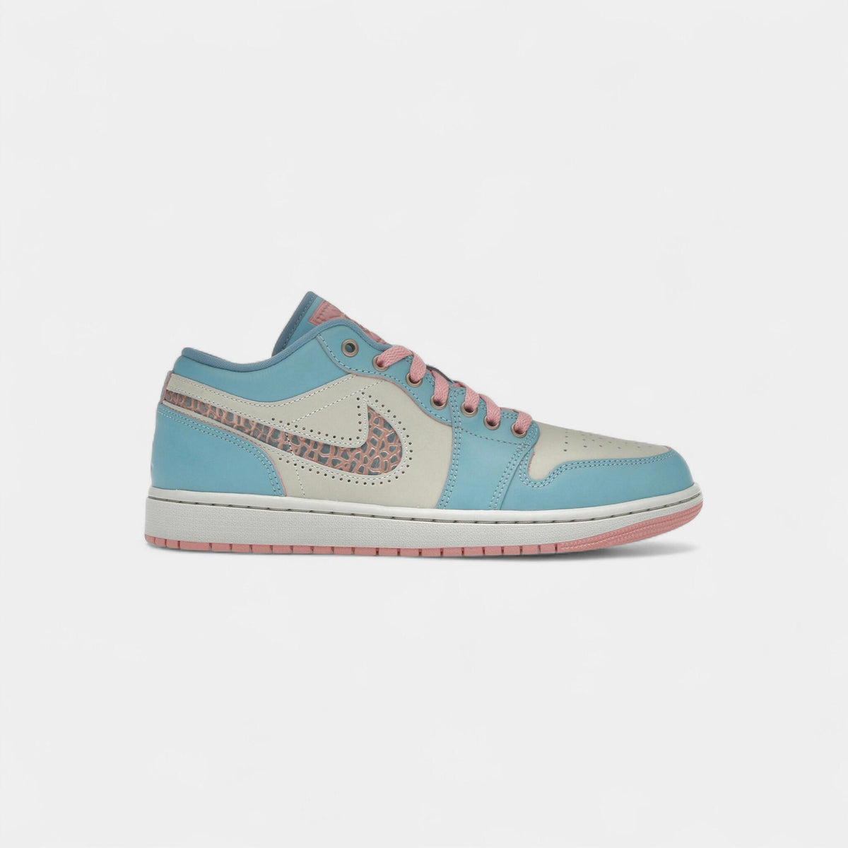 Jordan 1 Low SE Somos Eternos