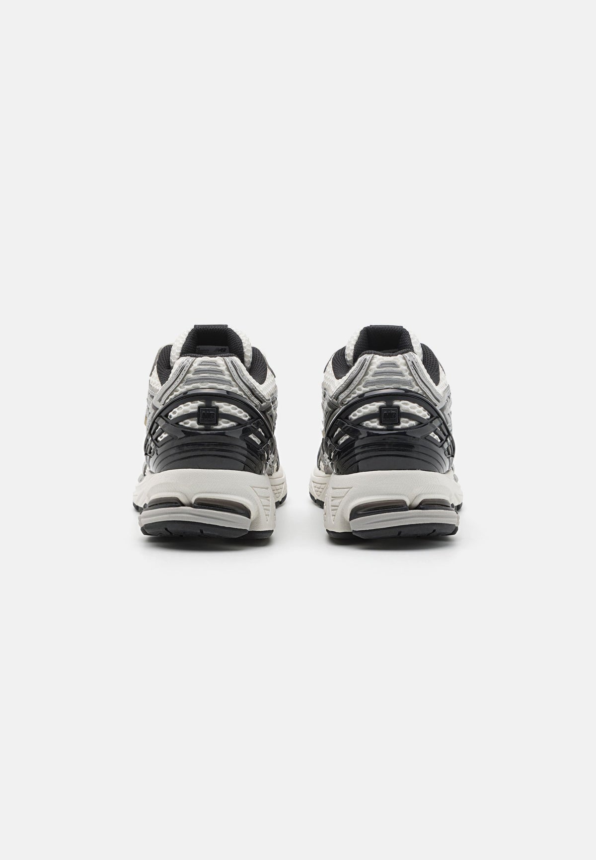 New Balance 1906R Silver Black