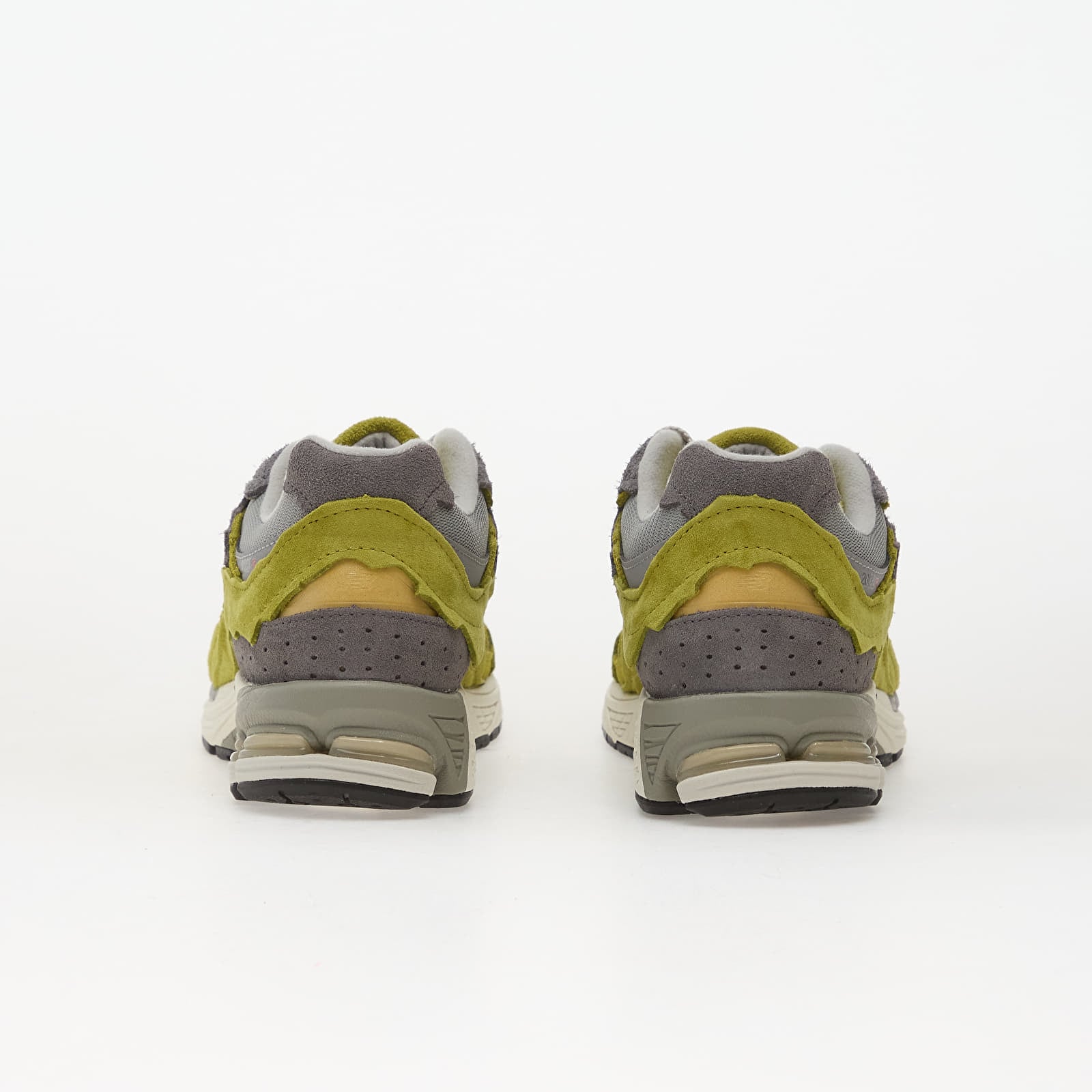 New Balance 2002R Protection Pack Sea Moss Raincloud