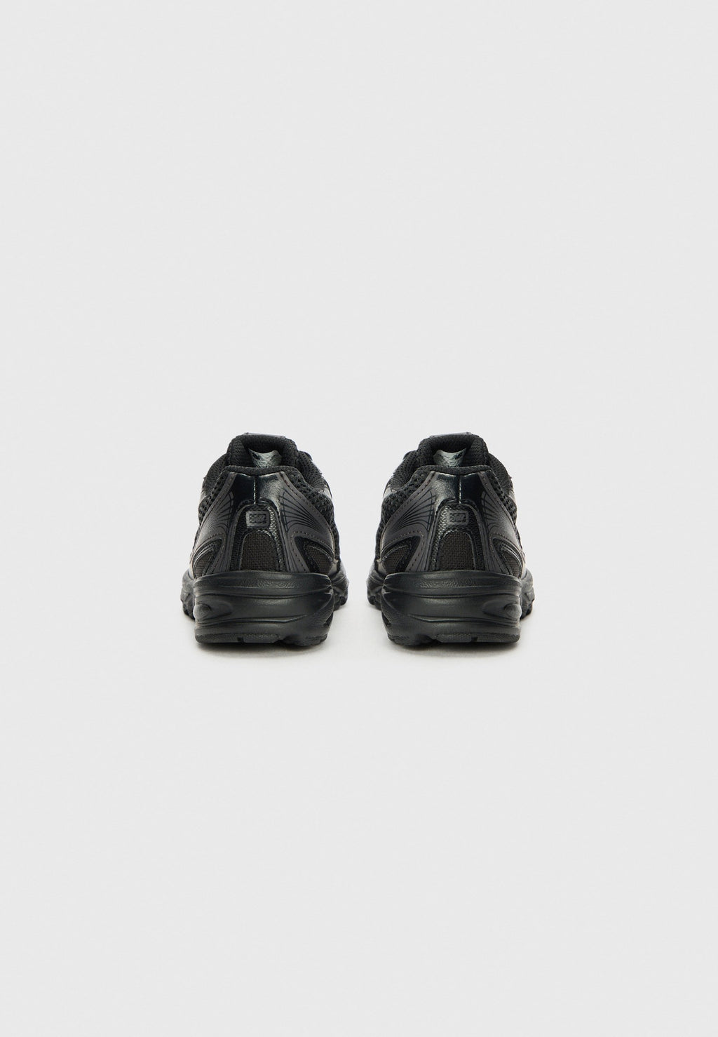 New Balance 740 Triple Black