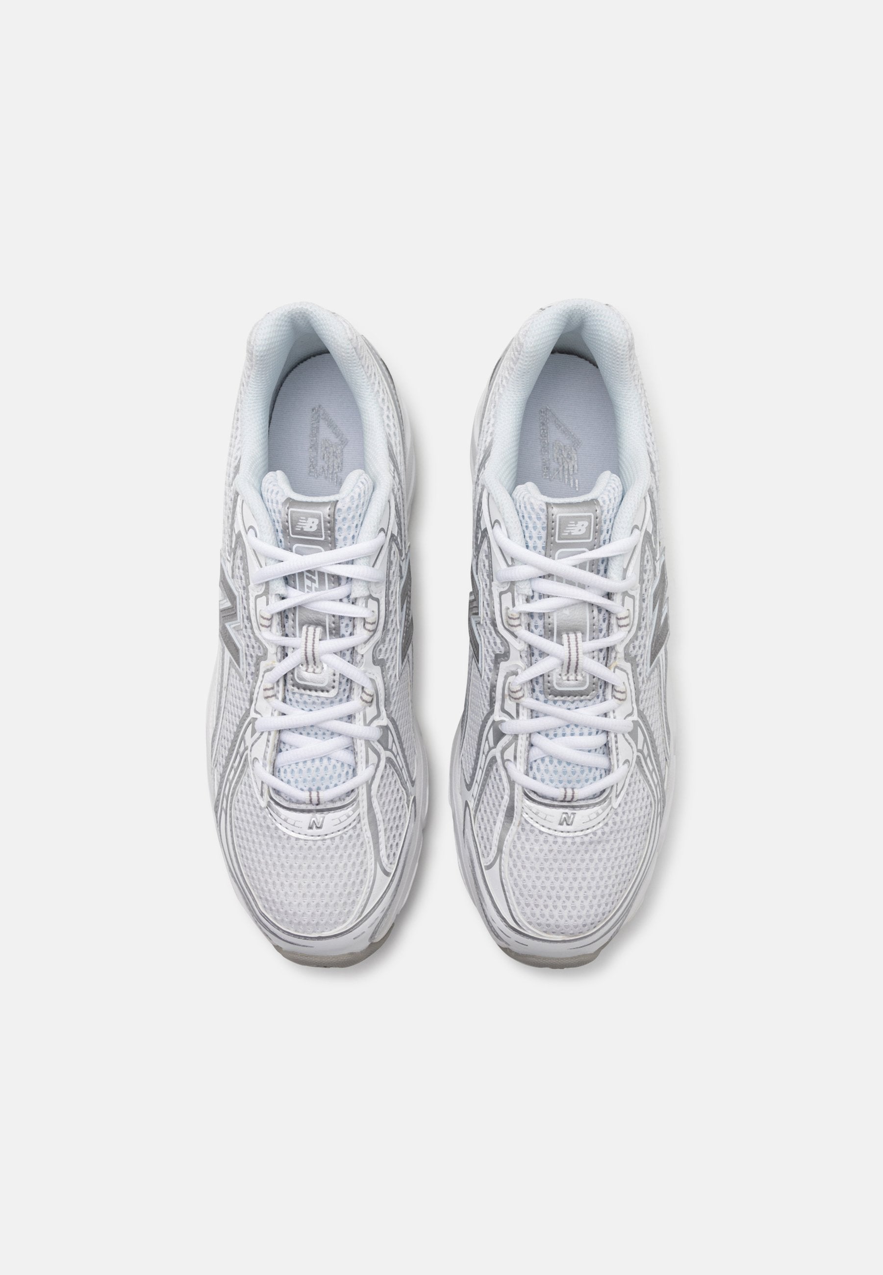 New Balance 740 White/Silver