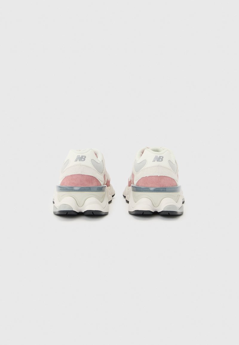 New Balance 9060 Rose Wood