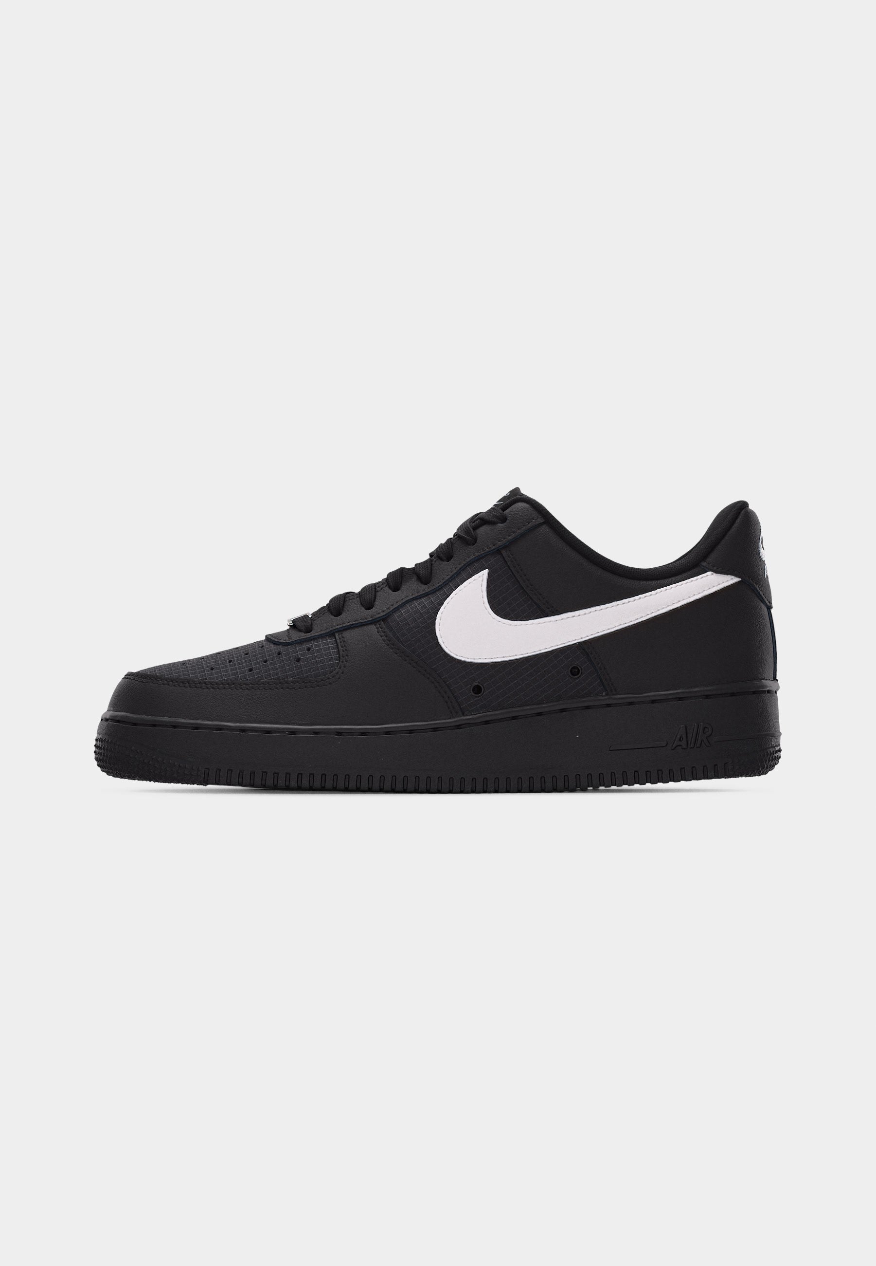 Nike Air Force 1 Low Black / White