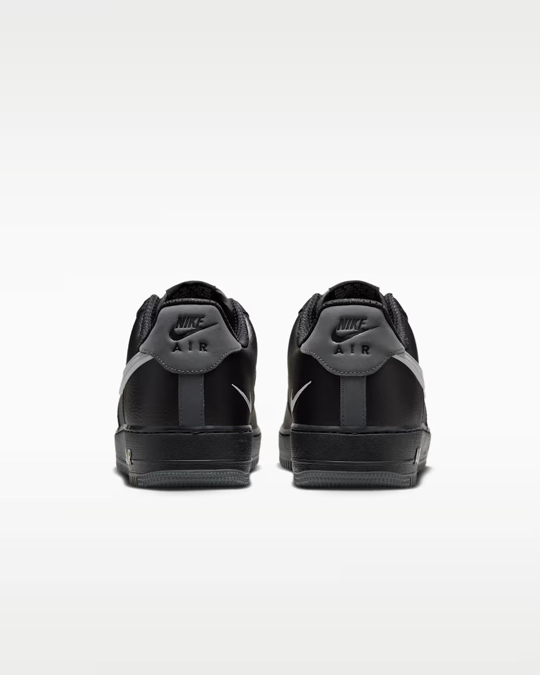 Nike Air Force 1 Low '07 LV8 Black Light Smoke Grey