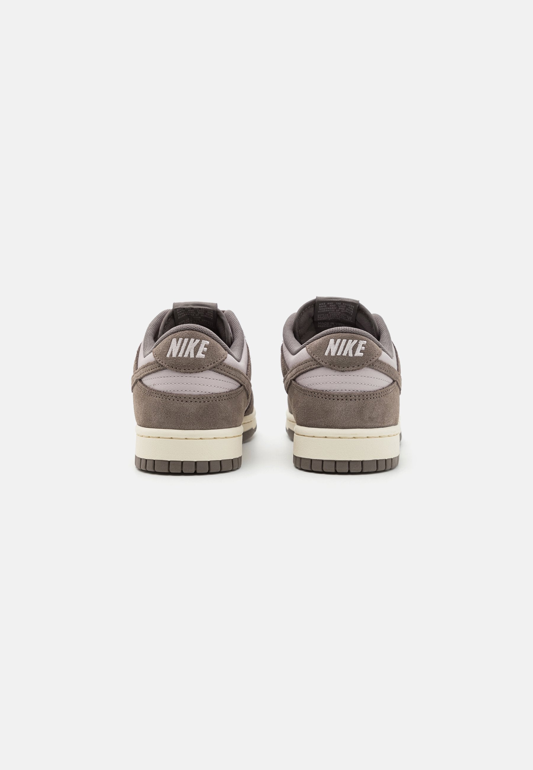 Nike Dunk Low Platinum Violet Cave Stone