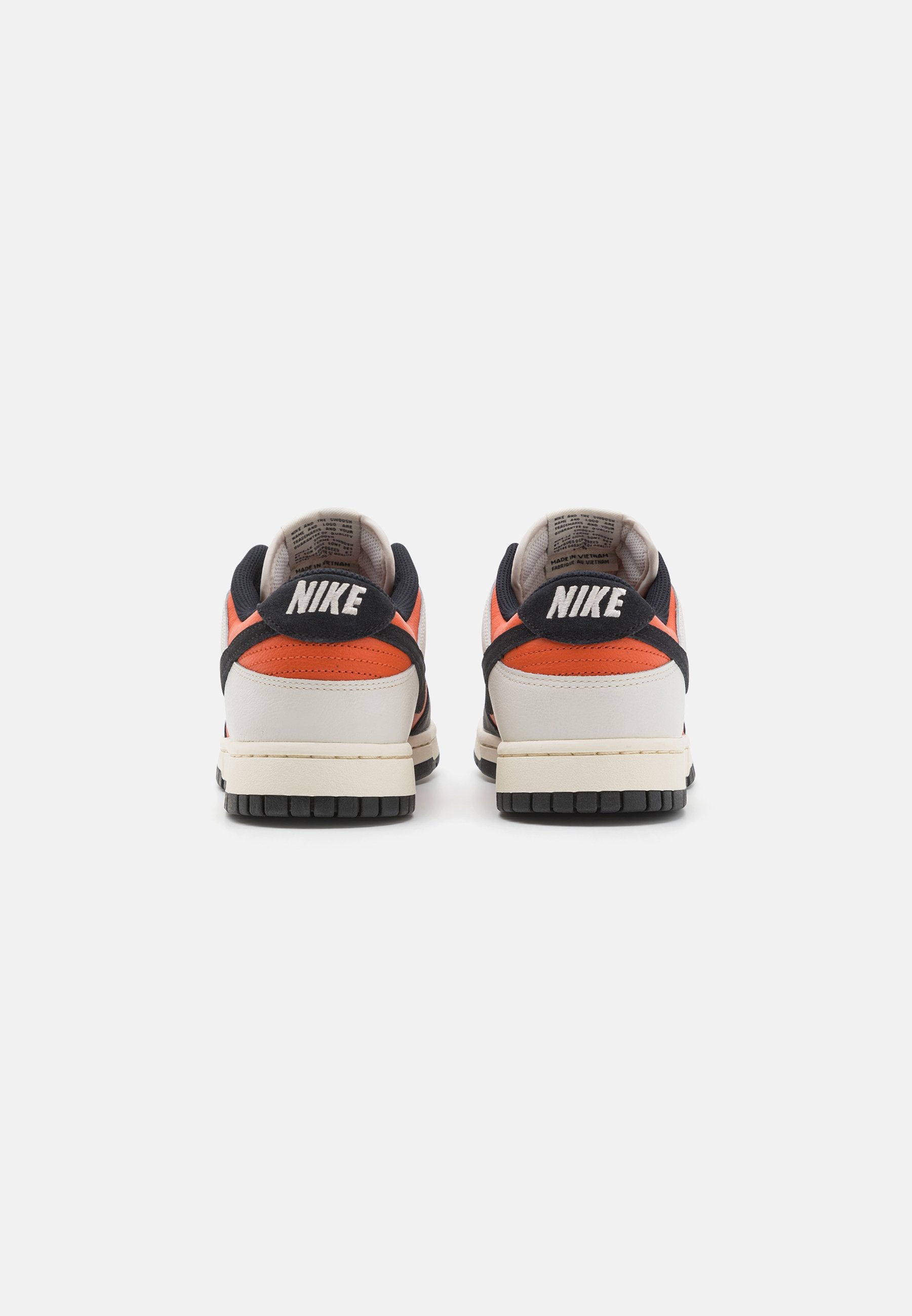 Nike Dunk Low Retro Vintage Coral