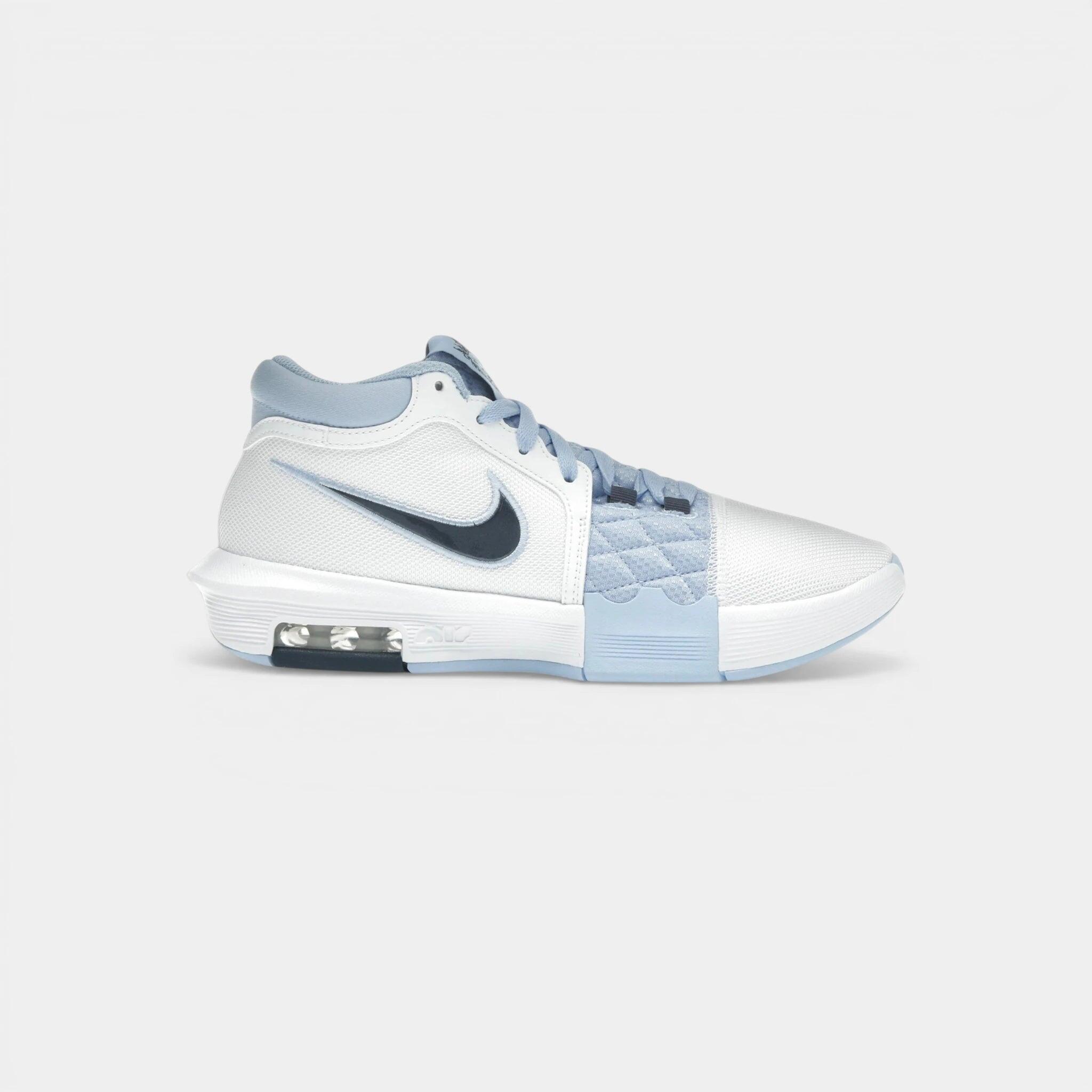 Nike LeBron Witness 8 UNC