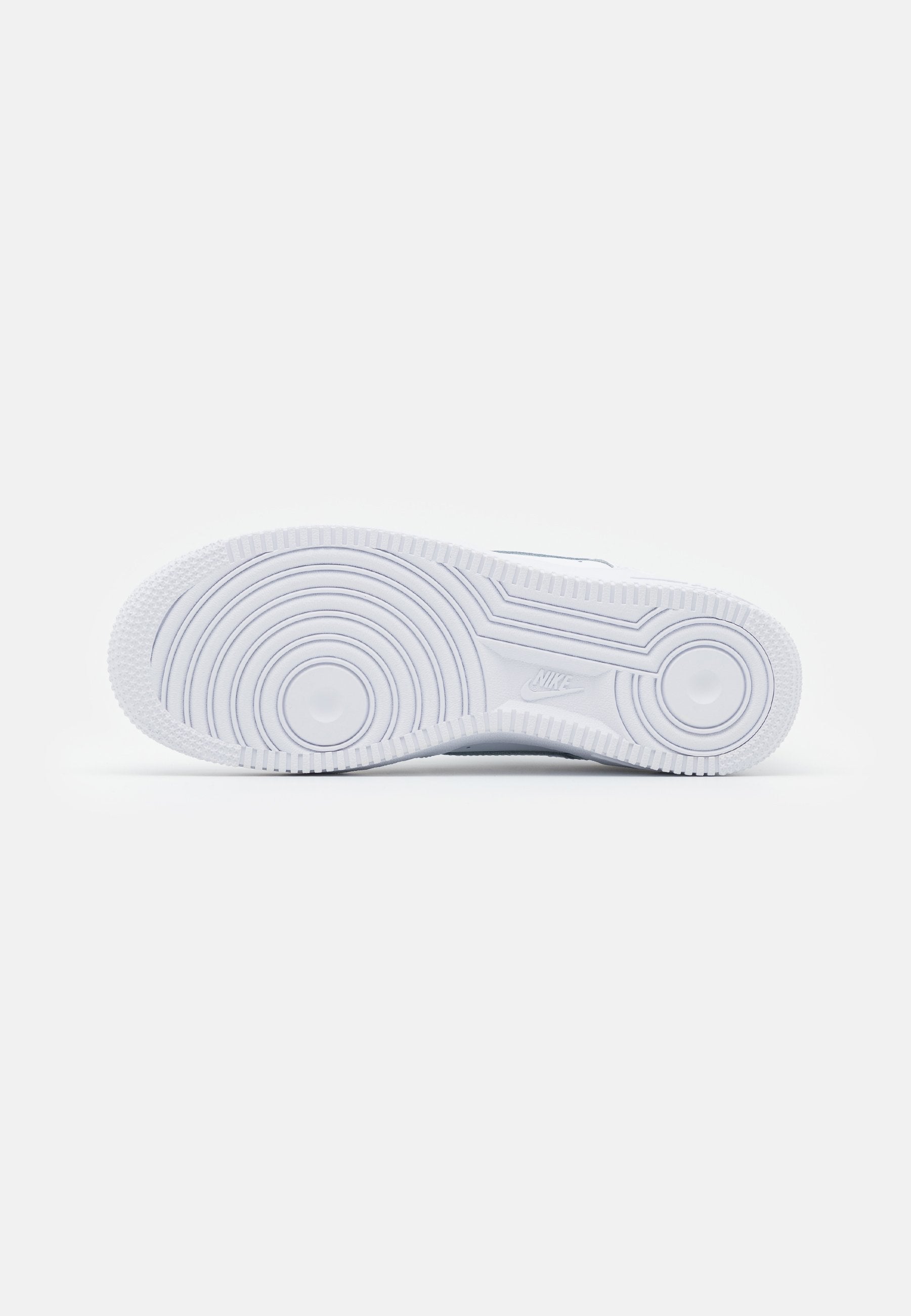 Nike Air Force 1 Triple White