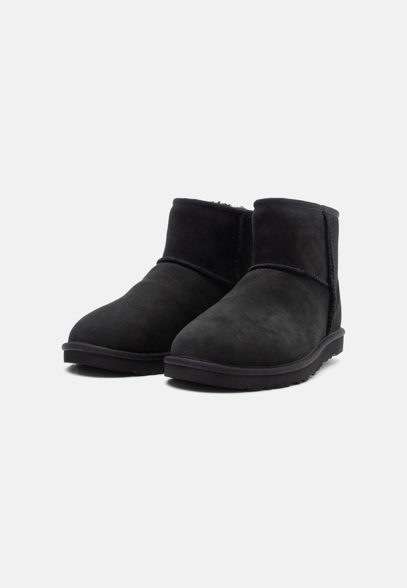 UGG Classic Mini Boot Black