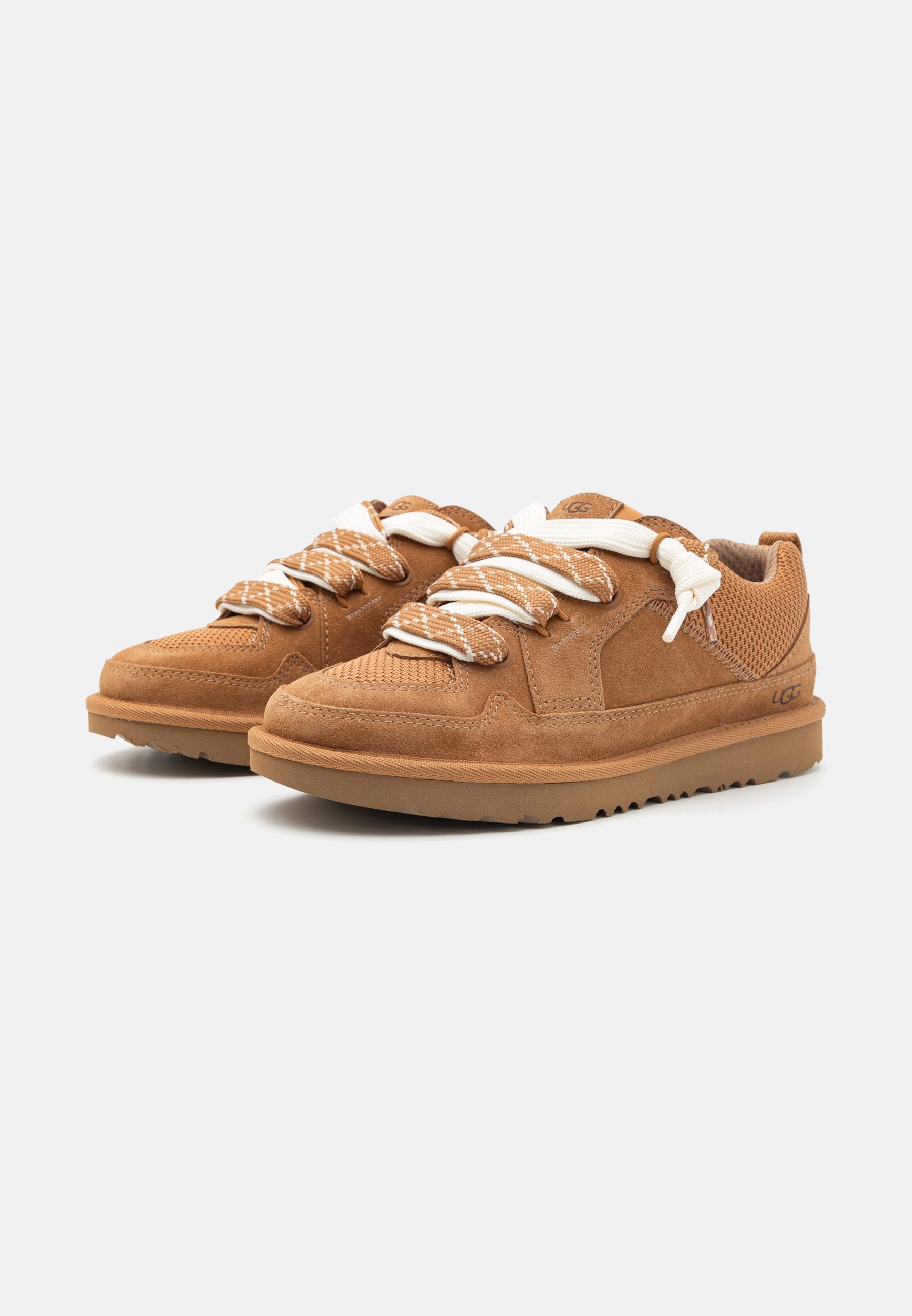 UGG Lowmel Lo Chestnut