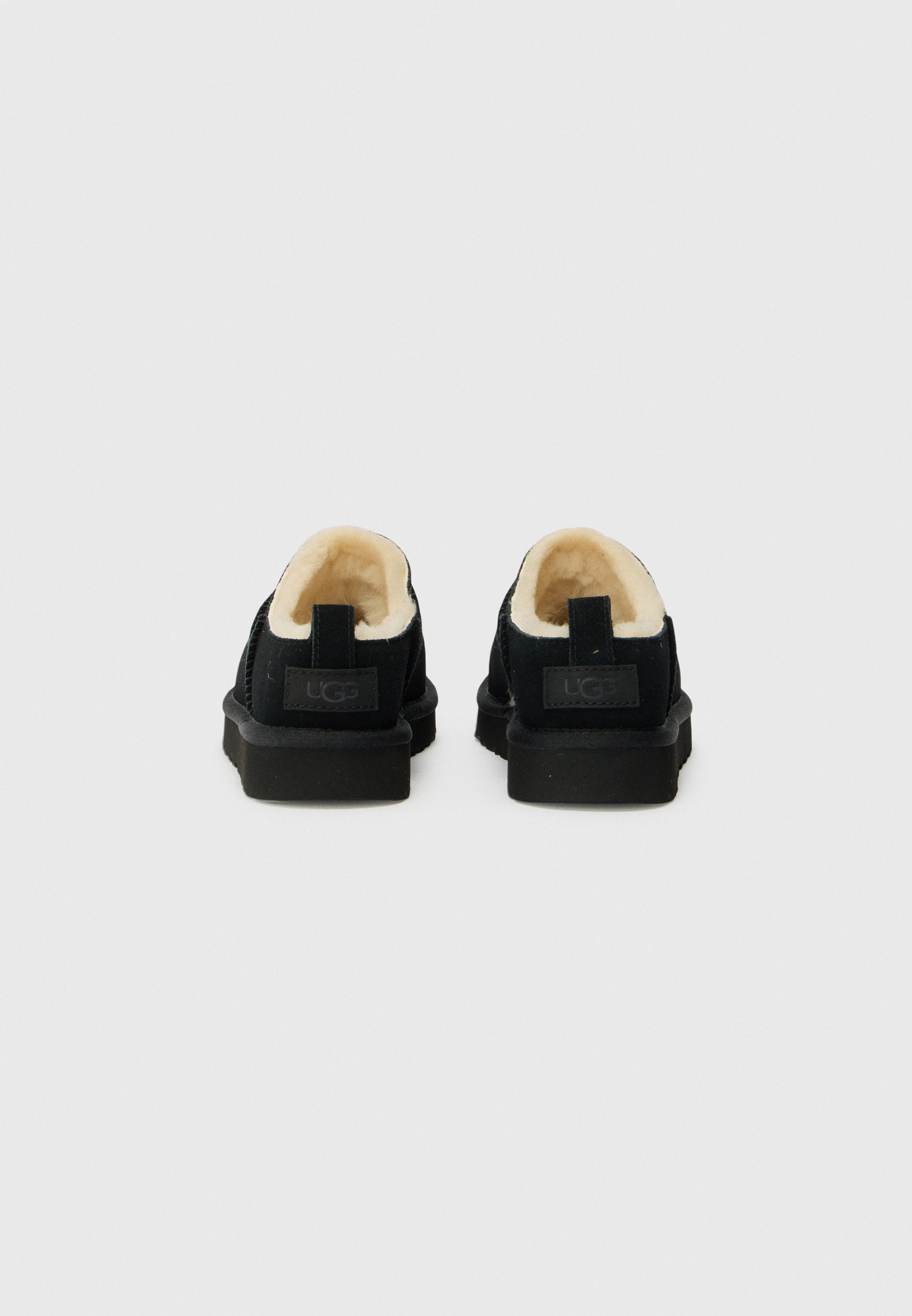 UGG W Classic Micro BLACK