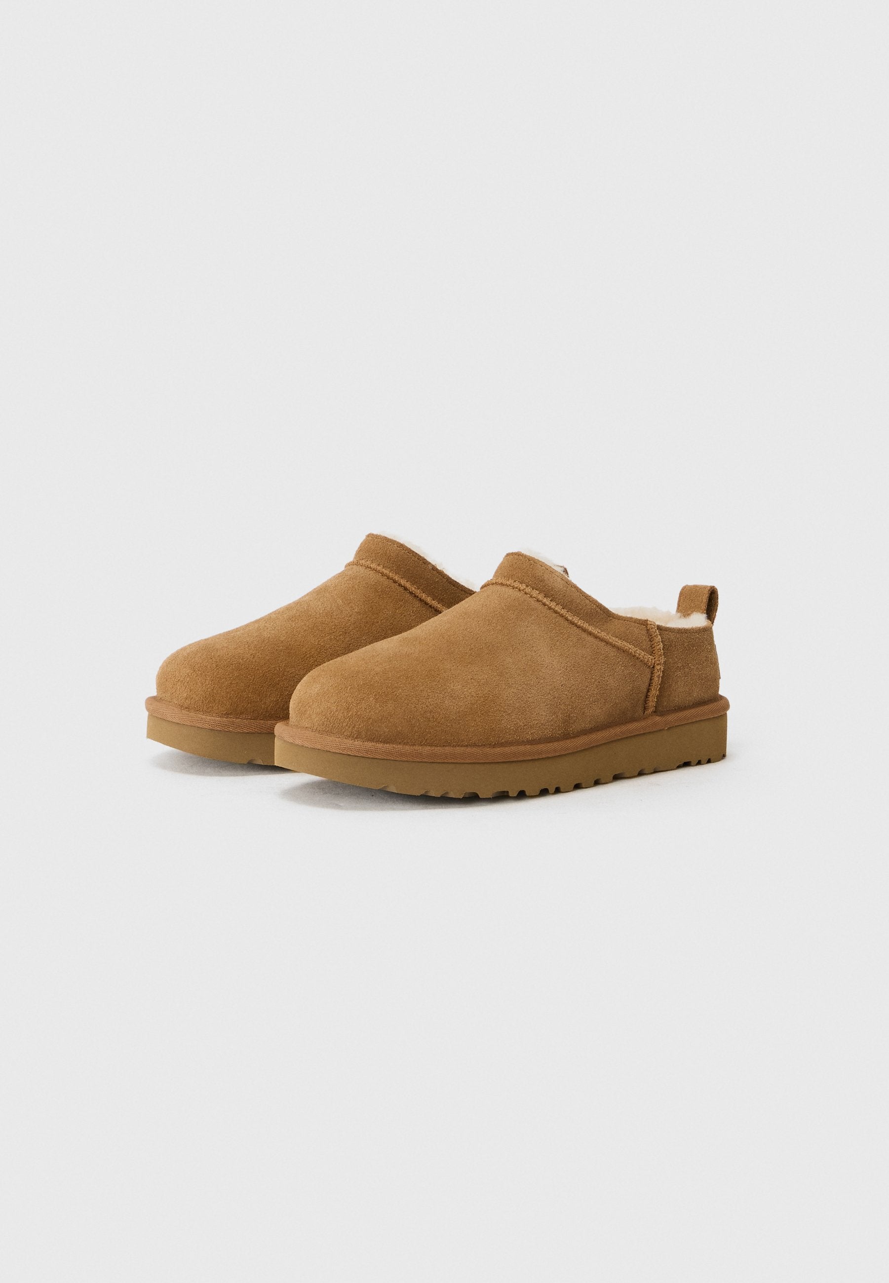 UGG W Classic Micro Chestnut